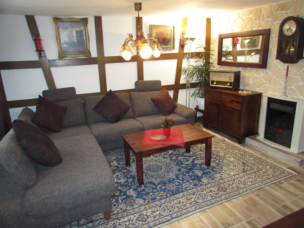 Eifel Quartier Ferienhaus メッヒャーニッヒ エクステリア 写真
